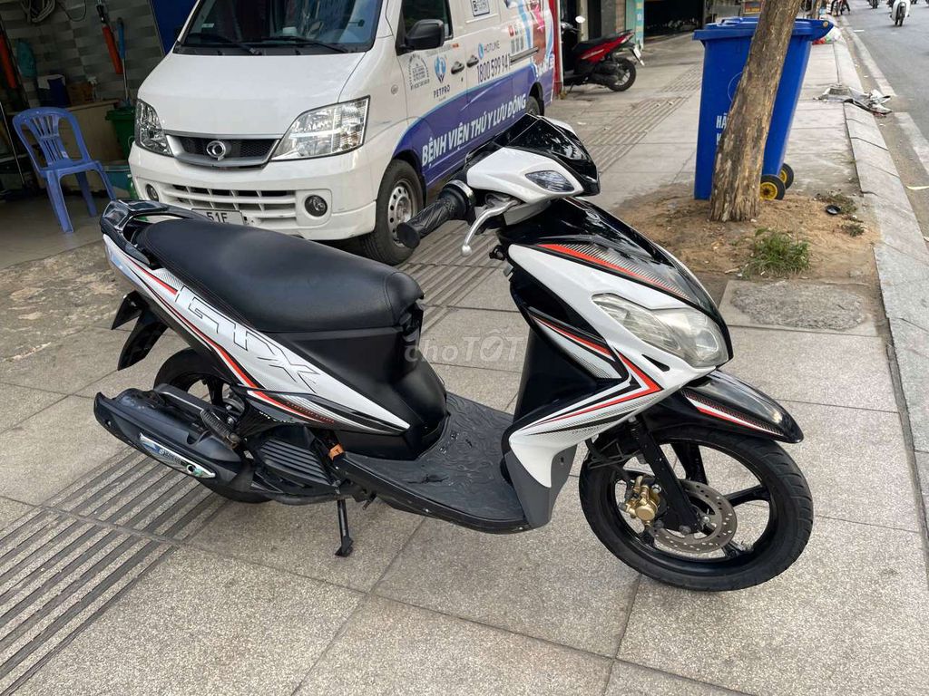 Yamaha Luvias 2012 mới 90% biển số 83. Mua bán Xe máy tại Quận Tân Phú Tp Hồ Chí Minh được đăng bởi Tuanduy hình 2