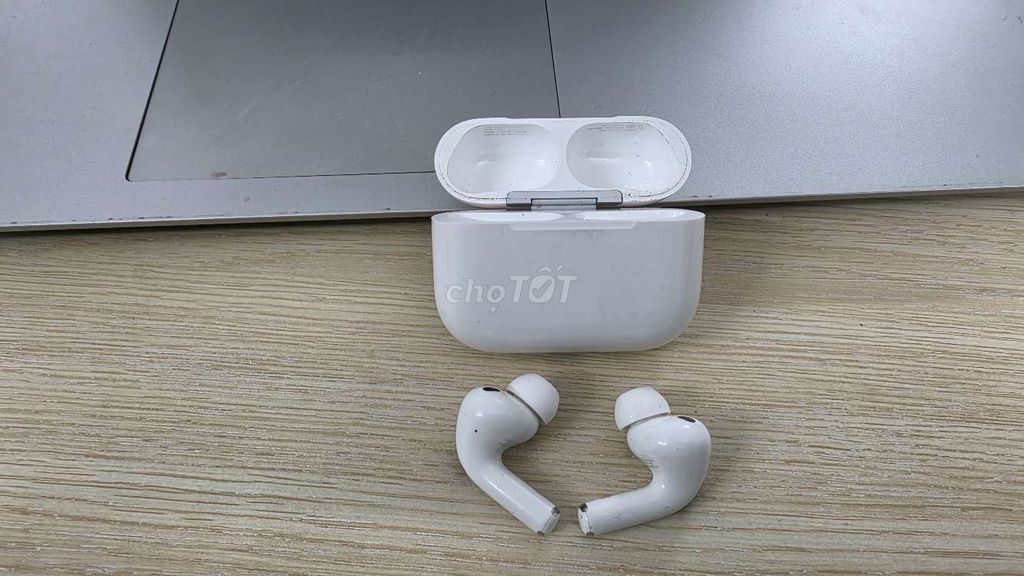 Tai nghe Apple AirPods Pro Trắng. Mua bán Tivi, Âm thanh tại Quận Ninh Kiều Cần Thơ được đăng bởi Võ Minh Thành hình 1