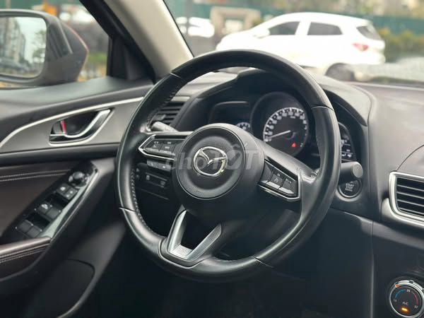 Mazda 3 2019  - 40000 km. Mua bán Ô tô tại Quận Ba Đình Hà Nội được đăng bởi Đức Trung hình 4