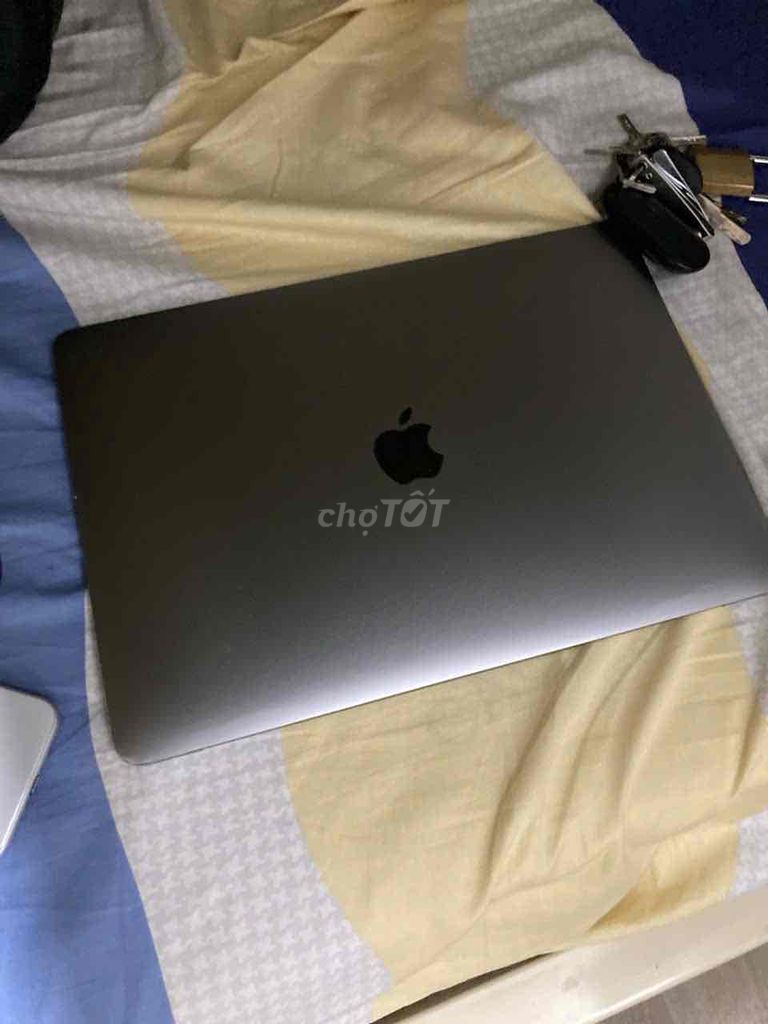 Apple MacBook Pro i7 16GB/256GB. Mua bán Laptop tại Quận 1 Tp Hồ Chí Minh được đăng bởi Trúc Ly hình 1