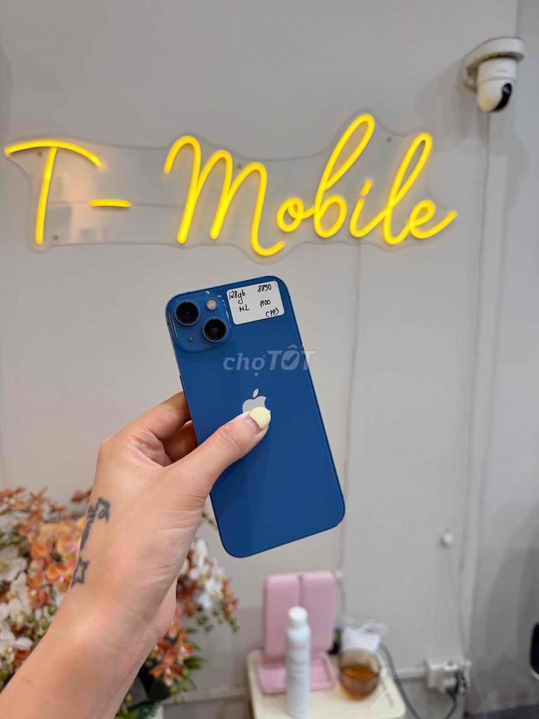 13 thường 128Gb màn lô pin 100. Mua bán Điện thoại tại Quận Thanh Xuân Hà Nội được đăng bởi T Mobile  hình 1