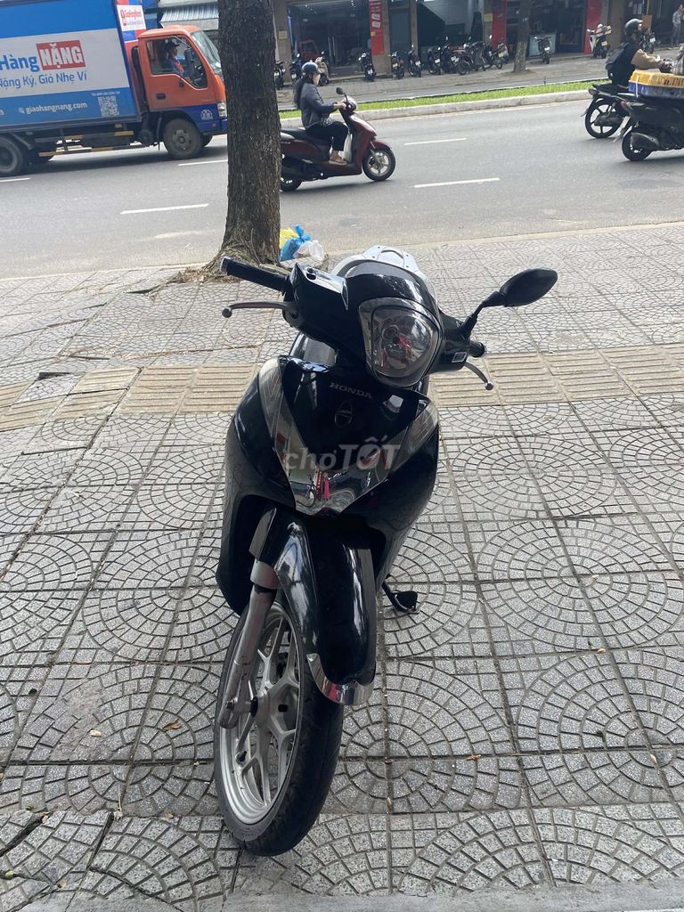 SH mode đen nguyên rin chính chủ biển số 43. Mua bán Xe máy tại Quận Hải Châu Đà Nẵng được đăng bởi Pham Anh Thu hình 2