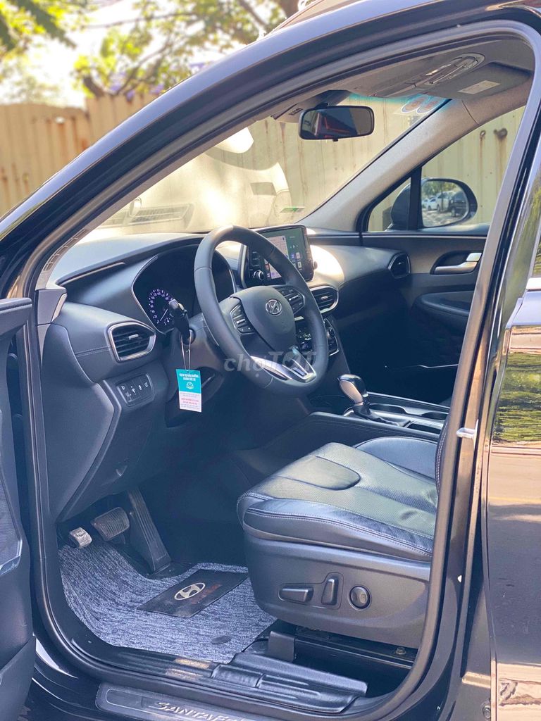 Hyundai Santa Fe 2019 2.2L - 78000 km. Mua bán Ô tô tại Quận Long Biên Hà Nội được đăng bởi Xuân Car hình 10