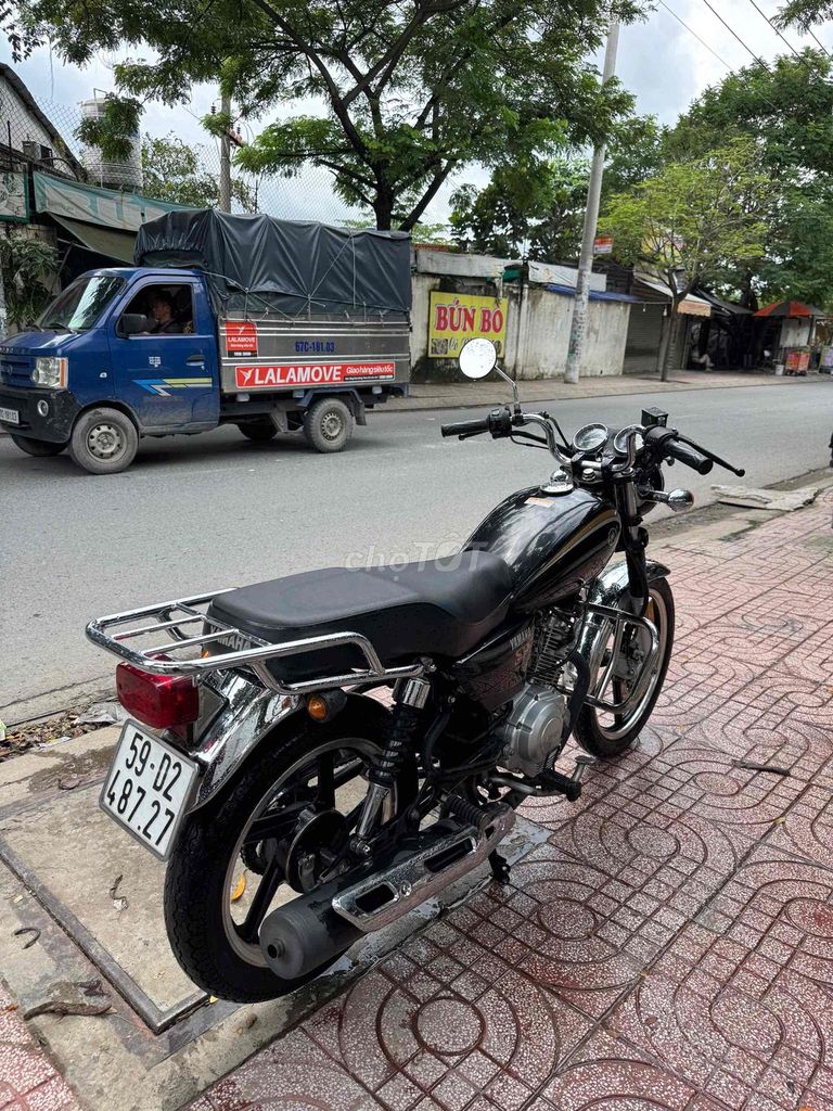 Yamaha YB125SP 2017 máy zin biển số thành phố. Mua bán Xe máy tại Huyện Bình Chánh Tp Hồ Chí Minh được đăng bởi Phong Vũ hình 6