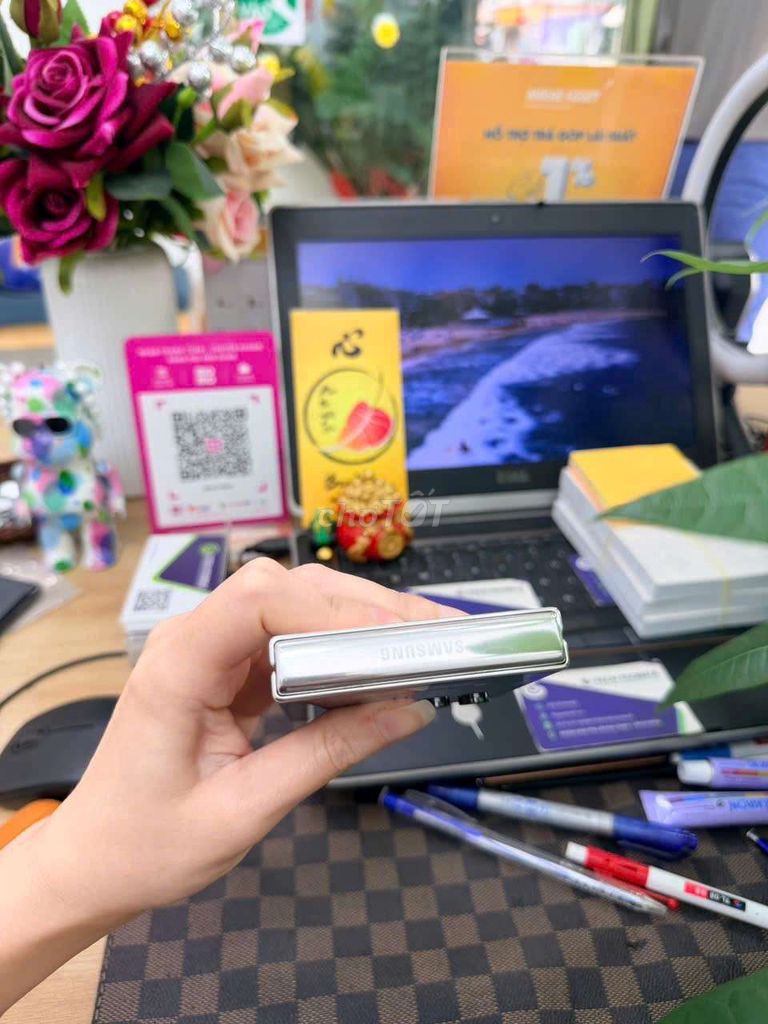 Samsung Galaxy Z Flip 5 256GB Bạc. Mua bán Điện thoại tại Quận Phú Nhuận Tp Hồ Chí Minh được đăng bởi Minh phương hình 1