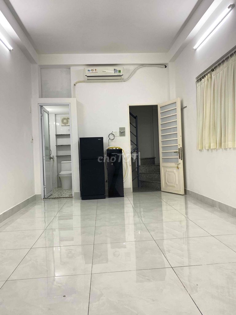 Аренда · 3 комн. · 28 м² · Quận 5, ул. Đường Nguyễn Biểu