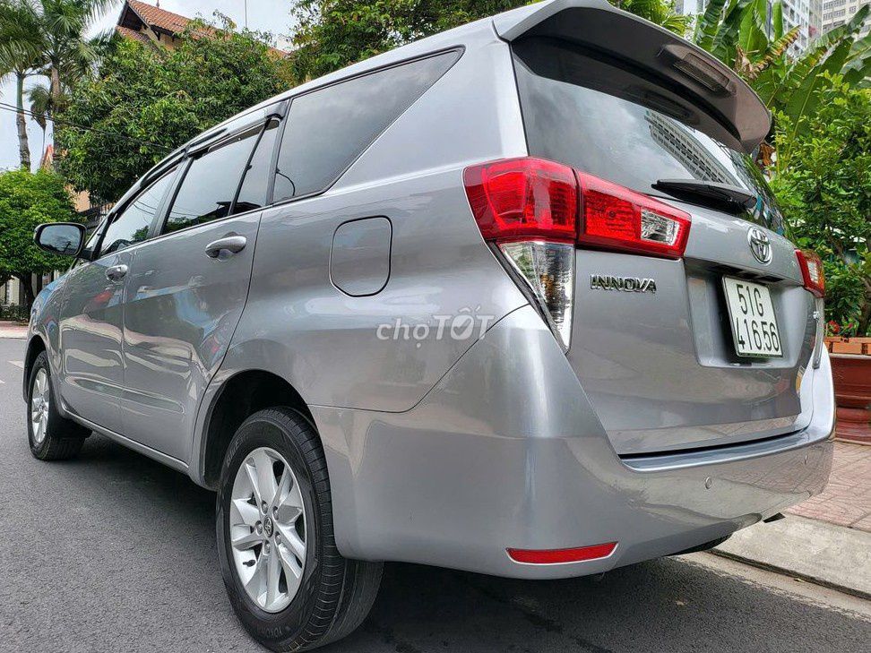 Toyota Innova 2017 2.0E - 78000 km. Mua bán Ô tô tại Quận 10 Tp Hồ Chí Minh được đăng bởi A Thanh hình 5