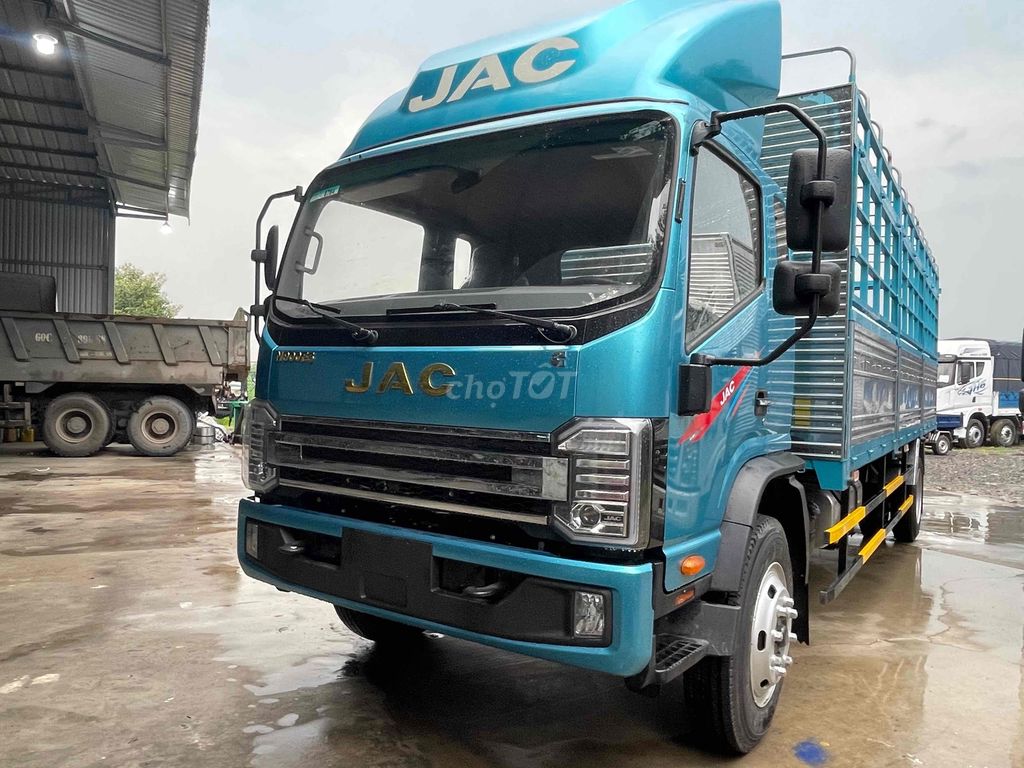 Xe tải JAC N900 E5 tải 9,1 tấn thùng dài 7 mét
