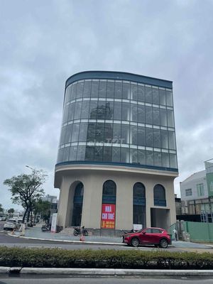 Аренда · 11 комн. · 180 м² · Quận Hải Châu, ул. Đường Xô Viết Nghệ Tĩnh