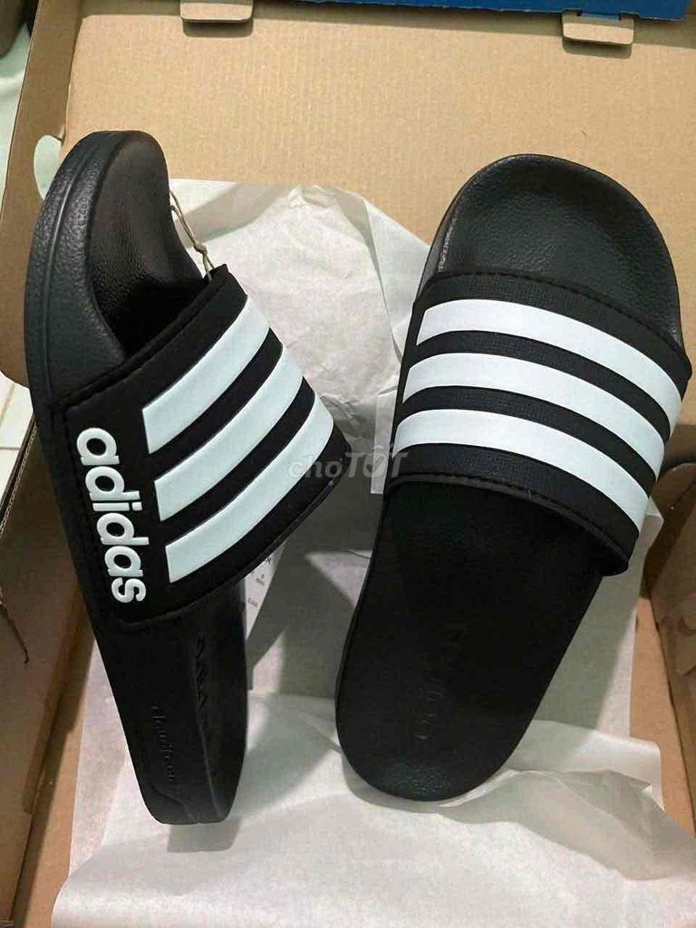 Dép Adidas Nam size 42 Đen trắng. Mua bán Giày dép tại Quận Ô Môn Cần Thơ được đăng bởi tribui hình 1