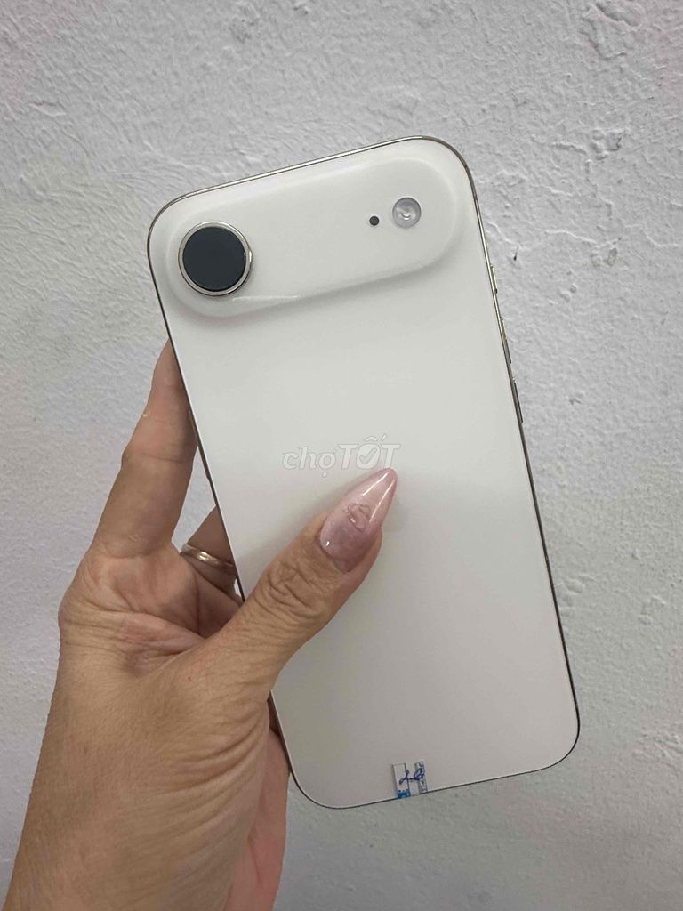 iPhone 17 Air 512GB gold zin toàn bộ pin 100. Mua bán Điện thoại tại Quận Hai Bà Trưng Hà Nội được đăng bởi kim hình 1