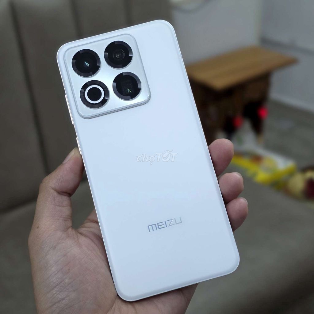 Meizu 22 5G 12GB/256GB Trắng. Mua bán Điện thoại tại Quận Thanh Khê Đà Nẵng được đăng bởi Tú MB hình 1