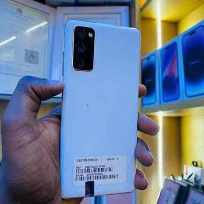 Samsung Galaxy S20 FE 5G Trắng Đã sử dụng