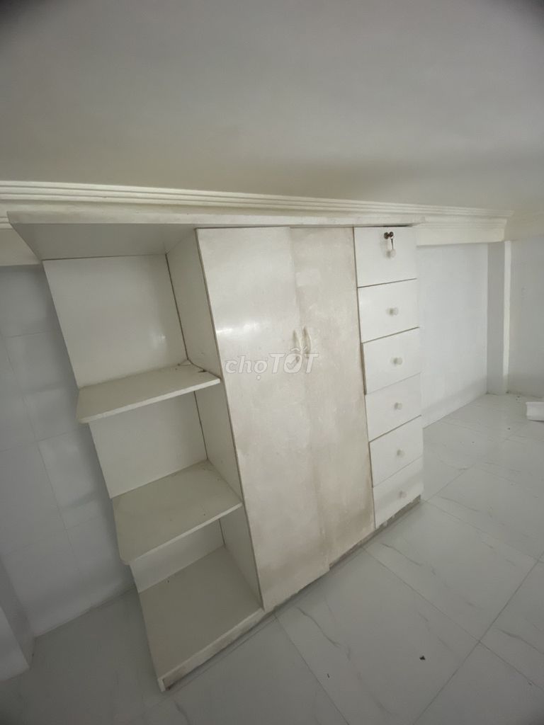 Thanh lý tủ nhựa đựng quần áo. Mua bán Tủ, kệ gia đình tại Quận Gò Vấp Tp Hồ Chí Minh được đăng bởi Nguyễn Thanh Sang hình 5