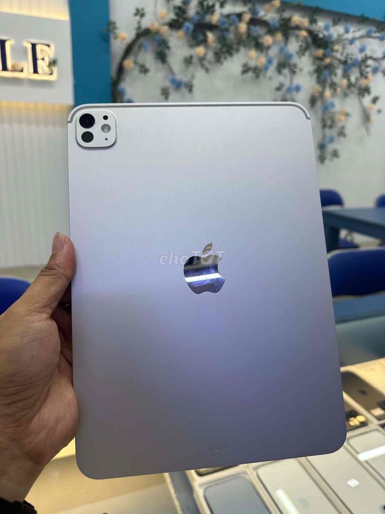 Apple iPad Pro M5 256GB WiFi Bạc Silver. Mua bán Máy tính bảng tại Thành phố Biên Hòa Đồng Nai được đăng bởi VÕ THANH NAM PHƯƠNG hình 1