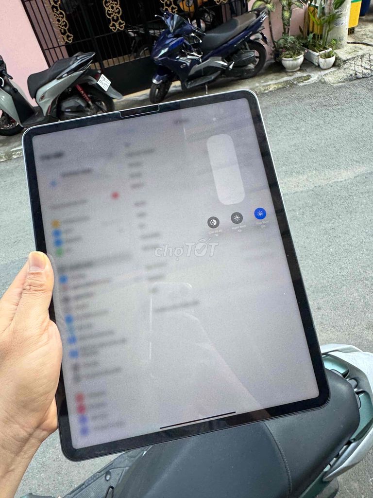 ipad pro M2 128g sạc 39 lần 99%