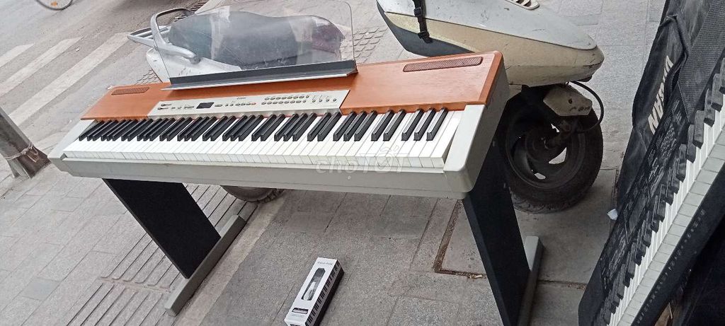 Piano Yamaha p120