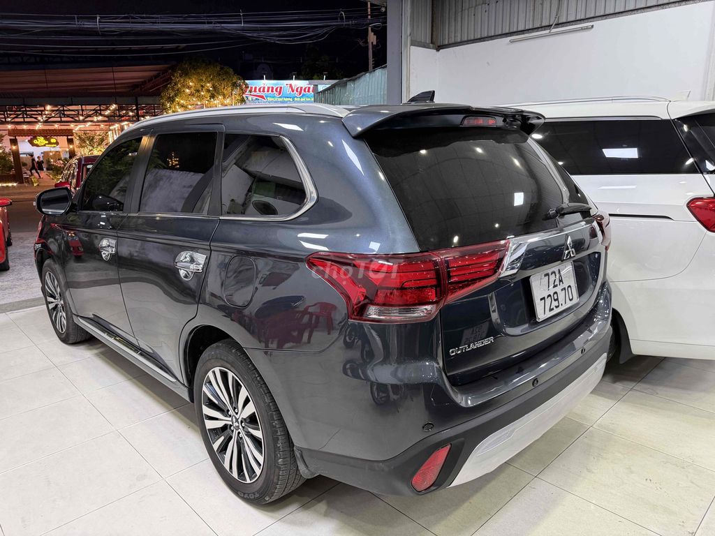 Mitsubishi Outlander 2024 Premium 2.0 CVT - 20000. Mua bán Ô tô tại Quận 12 Tp Hồ Chí Minh được đăng bởi A Quý hình 8