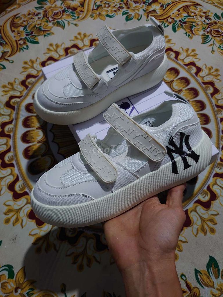 giày hiệu MLB Chunky size 36. Mua bán Giày dép tại Quận Cái Răng Cần Thơ được đăng bởi Nguyễn Nhựt Anh hình 1