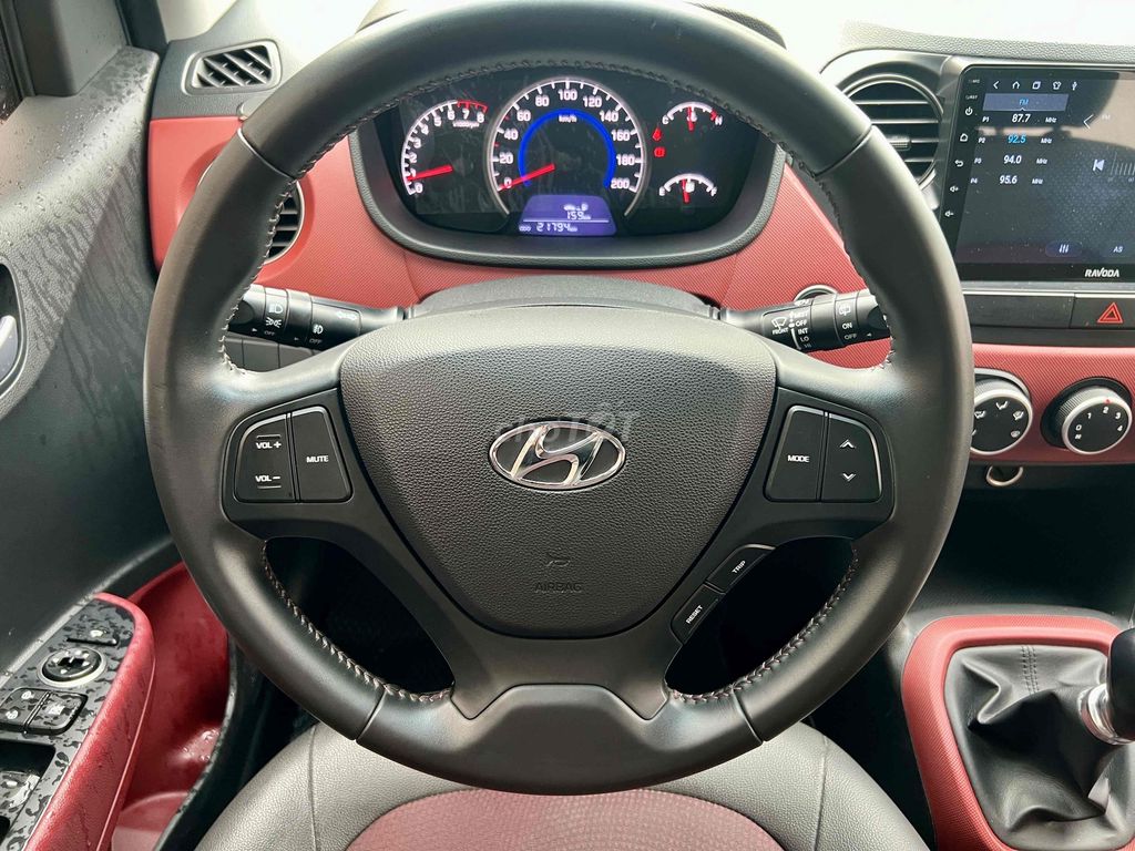 i10 Hatchback 1.2MT full ODO 21.000km NHƯ MỚI. Mua bán Ô tô tại Thành phố Thủ Đức Tp Hồ Chí Minh được đăng bởi Sơn hình 13