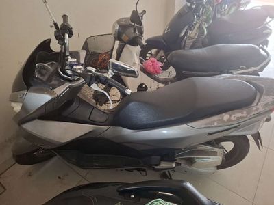 PCX 2014 125CC Zin chính hãng VN. Mua bán Xe máy tại Quận Hà Đông Hà Nội được đăng bởi Nguyễn Duy Thạch
