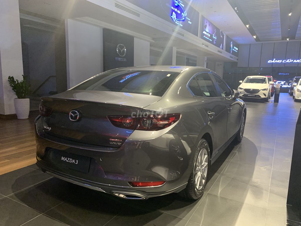 Mazda 3 Luxury Xe Sẵn Giao Ngay- Ưu đãi Hấp Dẫn