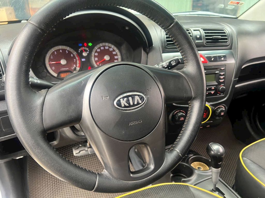 Kia Morning 2010 LX 1.1 MT - 12000 km