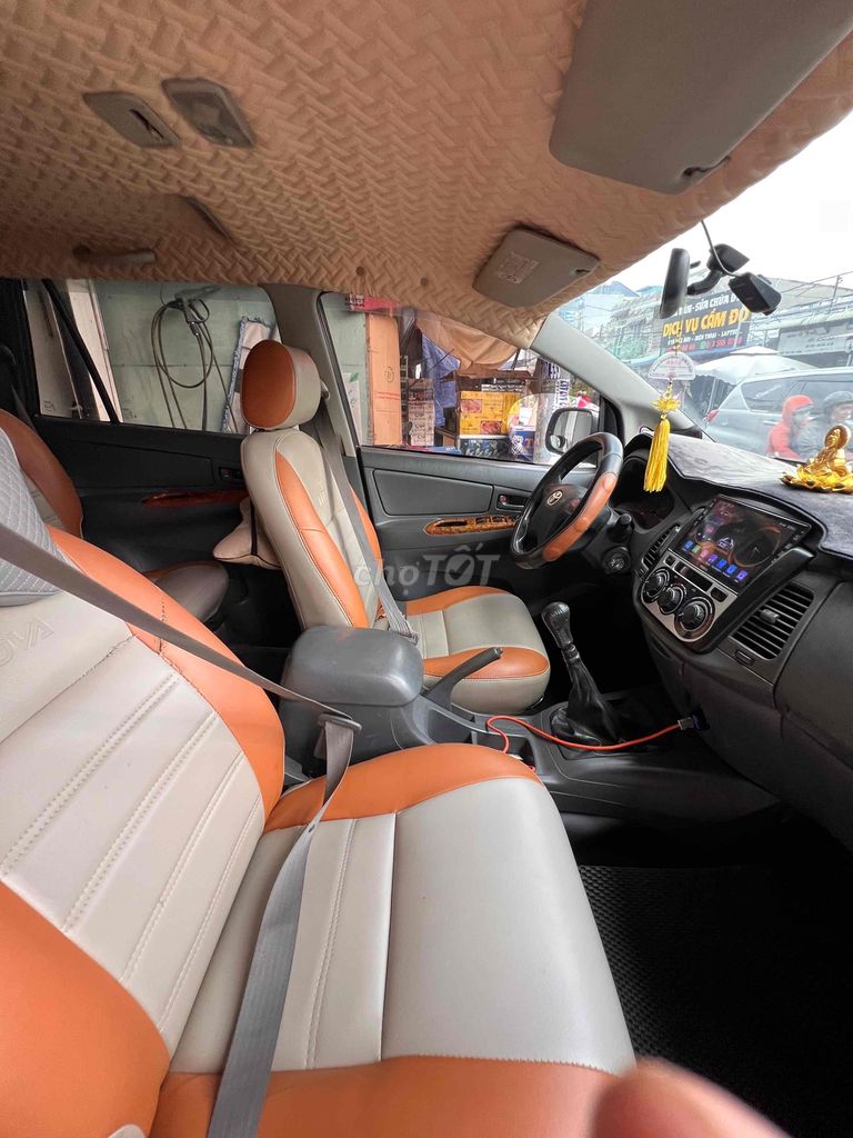 Toyota Innova 2013 2.0E - 110000 km. Mua bán Ô tô tại Thị xã Bến Cát Bình Dương được đăng bởi Nguyễn Trọng Hùng hình 4