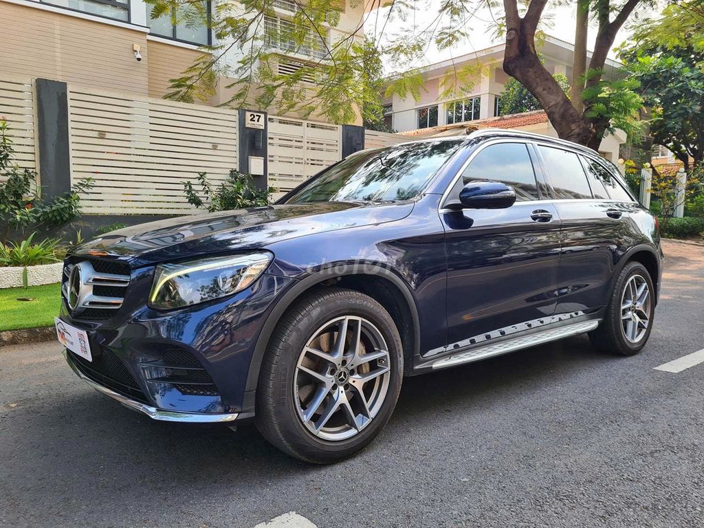 Мерседес-Бенц GLC300 AMG 2019 Зеленый кавансит