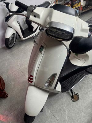 Cần bán xe Vespa Sprint S 125 ABS odo 9000km. Mua bán Xe máy tại Quận 11 Tp Hồ Chí Minh được đăng bởi Chuyên Bác Vinh
