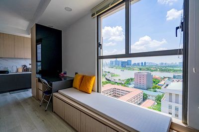 căn hộ Saigon Royal - 50m2- Giá: 5.2 ( View Sông)- Căn góc-