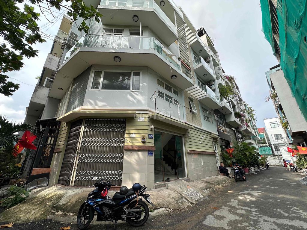 Аренда · 5 комн. · 200 м² · Quận Bình Thạnh, ул. Đường Nguyễn Xí