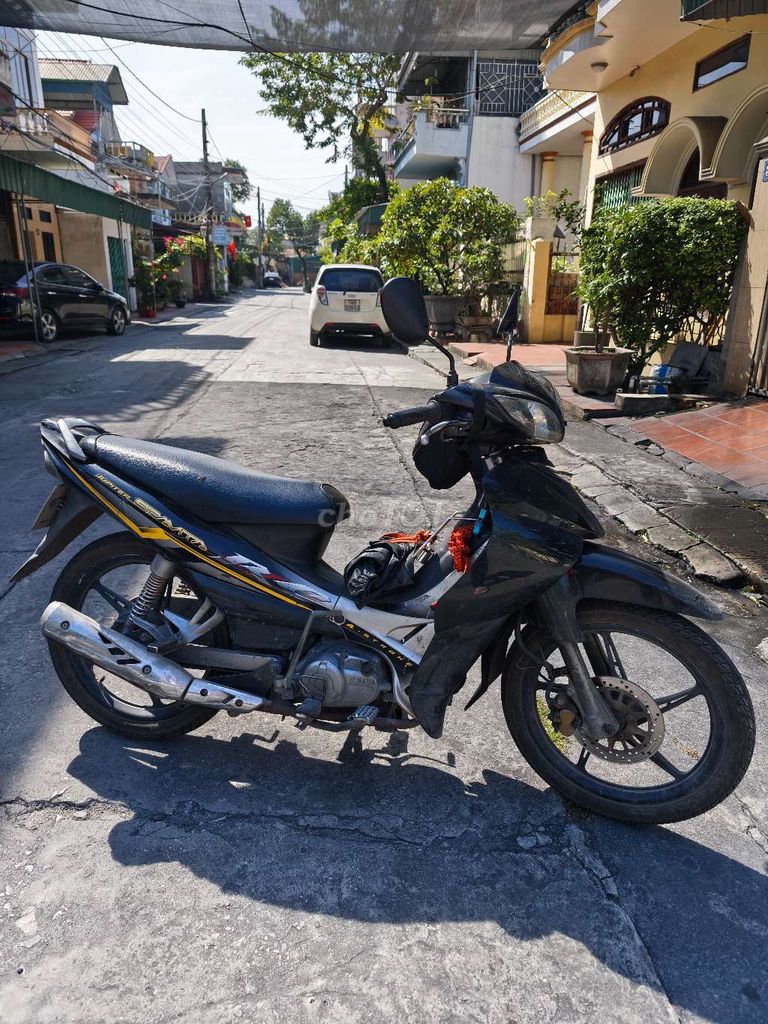 Yamaha Jupiter Gravita 2011 Đen-Bạc 570000 km. Mua bán Xe máy tại Quận Cầu Giấy Hà Nội được đăng bởi Nguyen Khac Tung CTV_CTHD hình 2