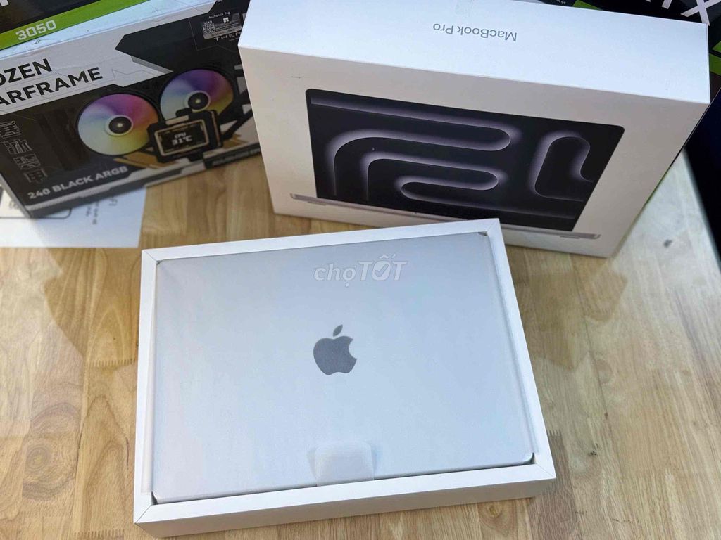 Apple Macbook Pro M5 14 inch 16G/512G/New Openbox. Mua bán Laptop tại Quận Ninh Kiều Cần Thơ được đăng bởi mua bán laptop Thành Võ Cần Thơ hình 1