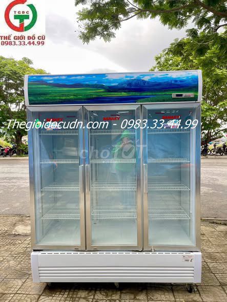 Tủ trưng bày hàng hoá 3 cánh. Mua bán Tủ lạnh tại Quận Sơn Trà Đà Nẵng được đăng bởi THANH LÝ MUA BÁN ĐỒ CŨ MỚI hình 1