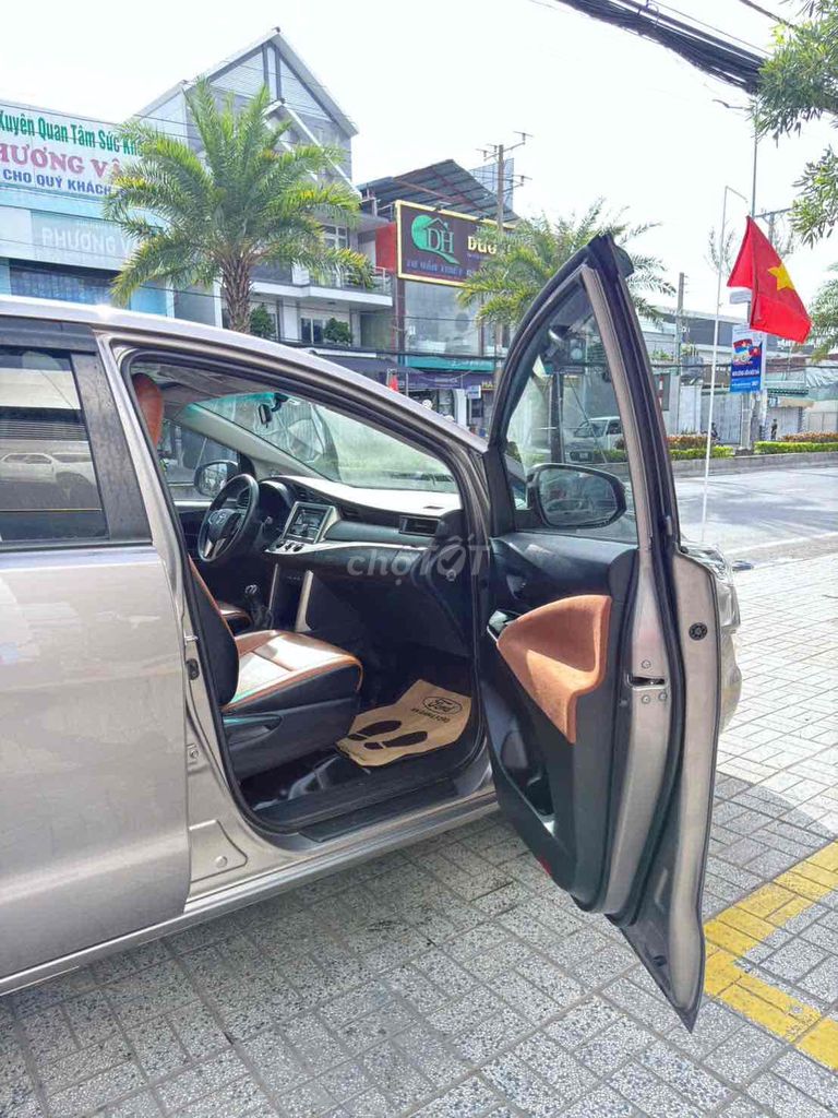 Innova 2020 E 2.0 MT. Trả trước 180tr nhận xe.. Mua bán Ô tô tại Thành phố Long Xuyên An Giang được đăng bởi Luân Ford hình 7