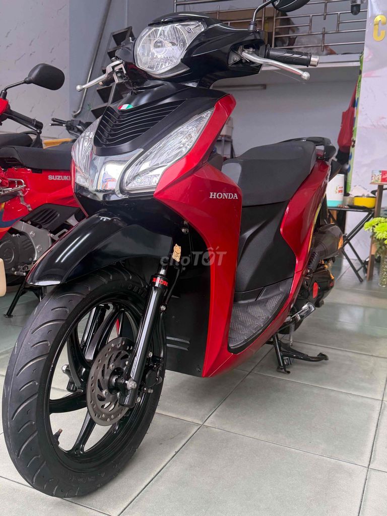 Honda Vision 2020 màu Đỏ khoá smk 9chủ. Mua bán Xe máy tại Quận Phú Nhuận Tp Hồ Chí Minh được đăng bởi Hoà hình 5