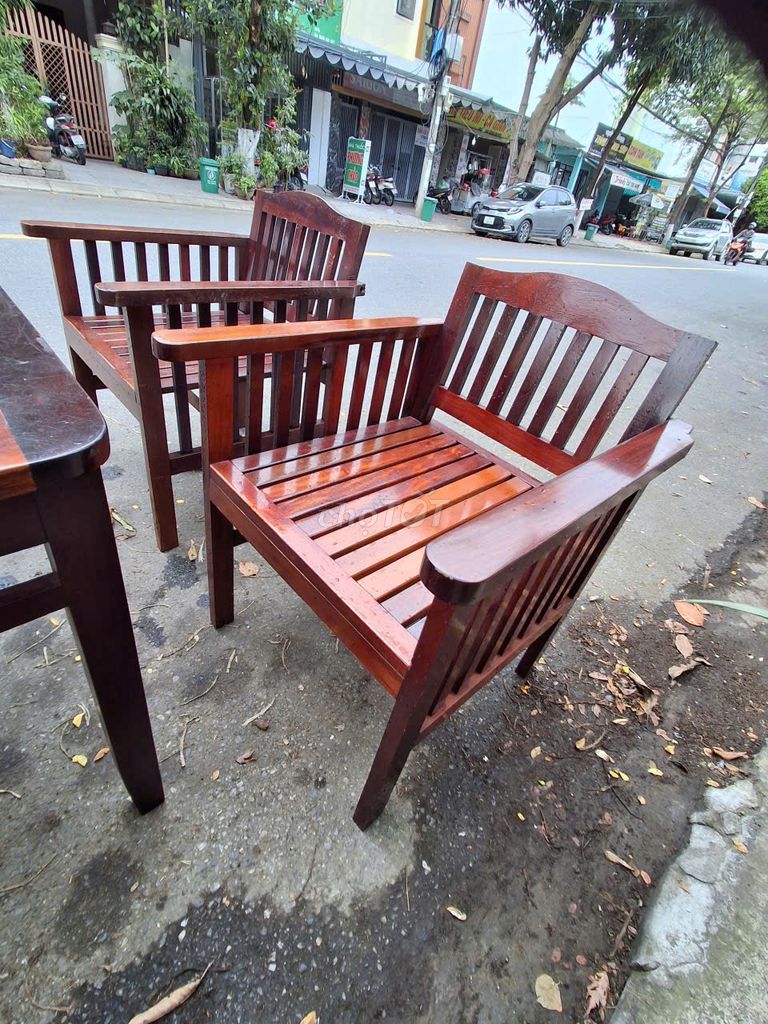 Thanh lý Bàn ghế cafe Gỗ Lào xịn( 7 bộ). Mua bán Bàn ghế tại Quận Cẩm Lệ Đà Nẵng được đăng bởi Nguyễn Gia hình 1