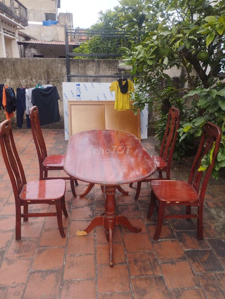 Bộ bàn ăn gỗ nâu đỏ đã sử dụng. Mua bán Bàn ghế tại Huyện Phú Xuyên Hà Nội được đăng bởi The hình 1