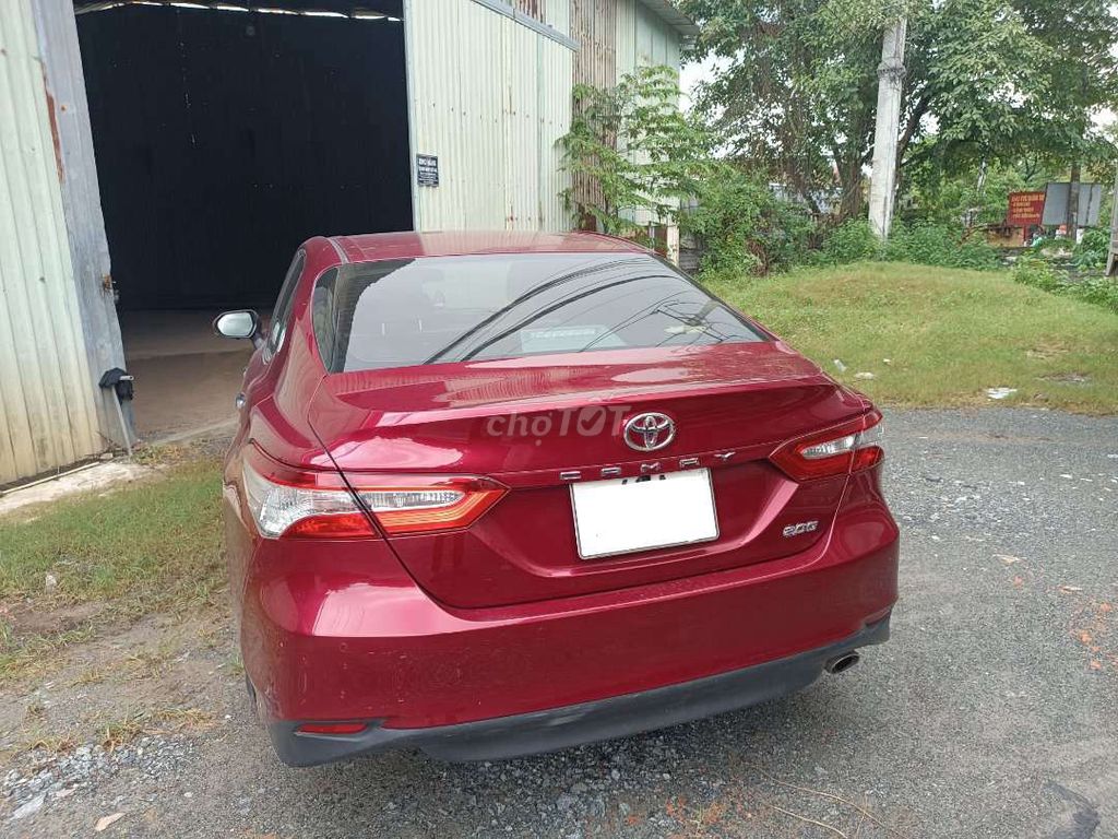 Toyota Camry 2020 2.0G 63000 km Đỏ. Mua bán Ô tô tại Quận Liên Chiểu Đà Nẵng được đăng bởi Toan Tran hình 1