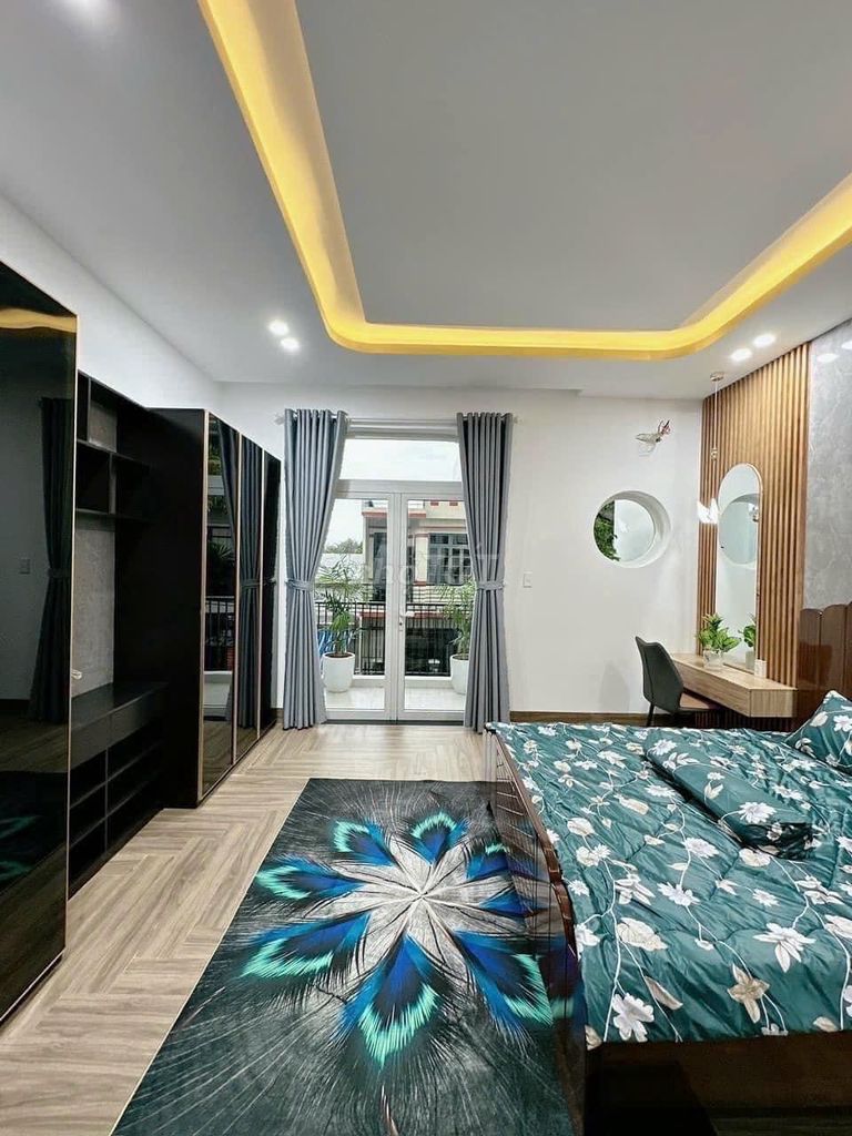 Furnished 3-storey house on Dương Đức Hiền — photo 6