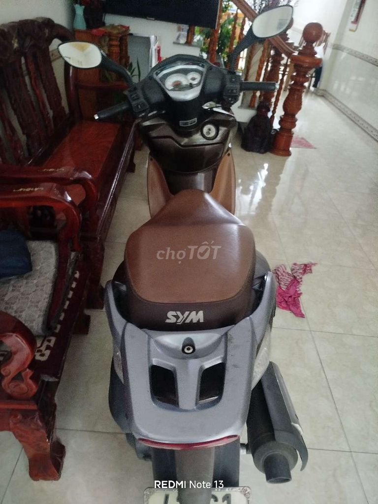 Скутер SYM Shark 125 коричневый