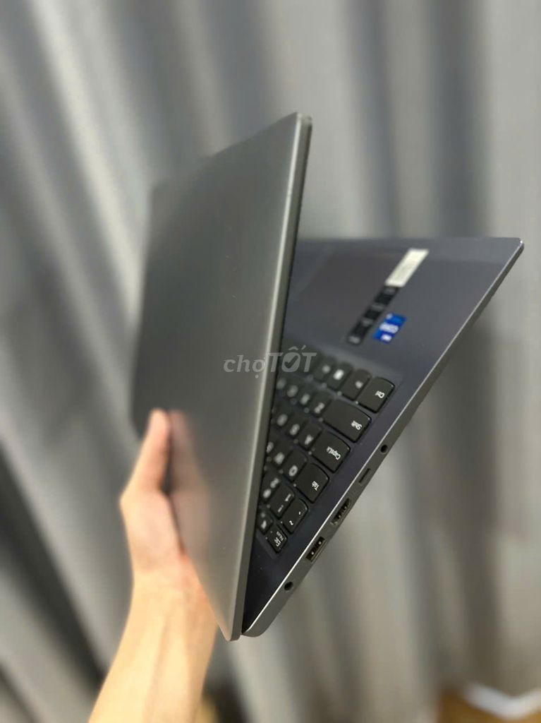 Cần bán laptop Lenovo IdeaPad Slim 3. Mua bán Laptop tại Quận Thanh Xuân Hà Nội được đăng bởi Anh Quân hình 1