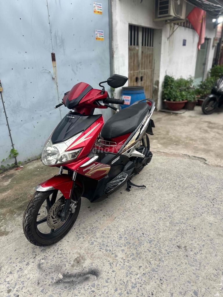 Honda Airblade 2009 Красный