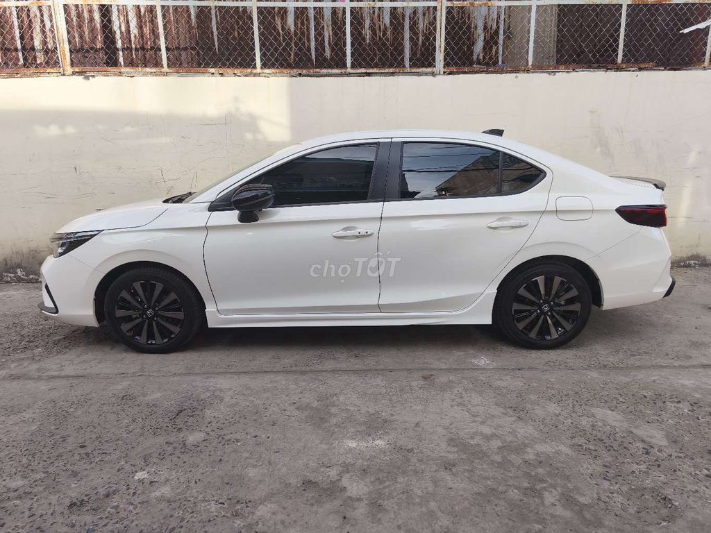 Honda City RS Sensing 2023 Trắng 7xxx km