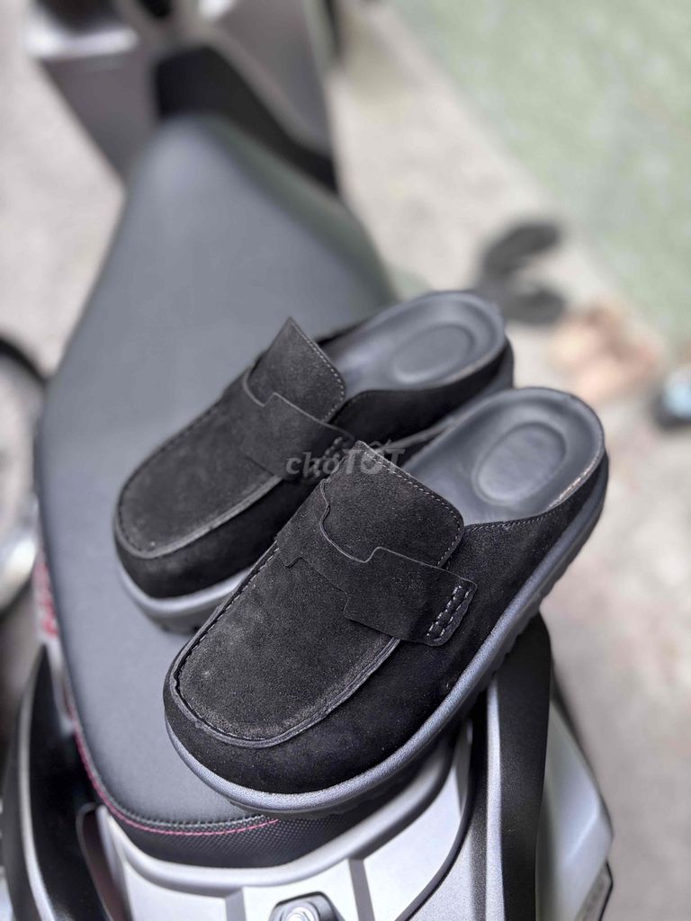 Giày sục da đen size 38 24.5cm. Mua bán Giày dép tại Thành phố Long Xuyên An Giang được đăng bởi Khang Ng hình 1