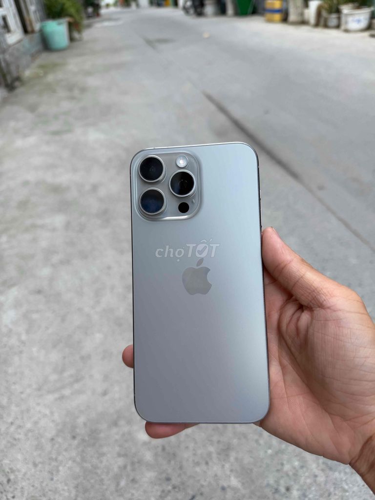 Apple iPhone 15 Pro Max 256GB màu Hot Titan. Mua bán Điện thoại tại Quận 12 Tp Hồ Chí Minh được đăng bởi Iphone Quận 12 Ngọc Khánh Store hình 1