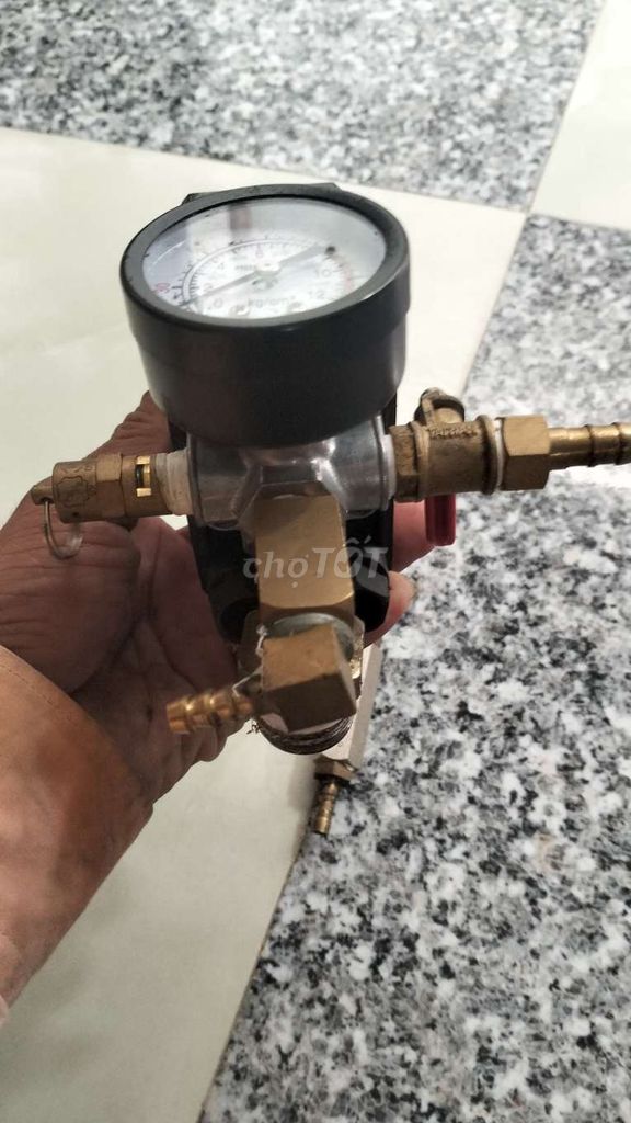 Rơ le áp suất Đồng, nhựa điều chỉnh áp lực nước. Mua bán Thiết bị vệ sinh, nhà tắm tại Quận Ninh Kiều Cần Thơ được đăng bởi Tài hình 1