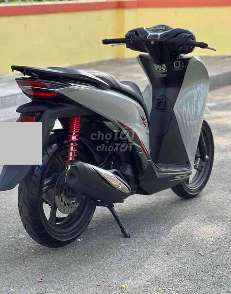 Bán SH160i ABS 2024  Đi 1900km ĐẸP KENG ZIN 100%. Mua bán Xe máy tại Thành phố Thủ Dầu Một Bình Dương được đăng bởi HOA THẦN LONG hình 3
