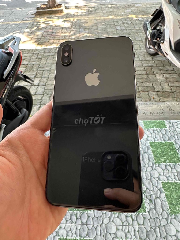 Apple iPhone Xs Max Quốc Tế Màn Oled 64gb Đen. Mua bán Điện thoại tại Quận Thanh Khê Đà Nẵng được đăng bởi Cầm Đồ Quán Hộ 2 hình 1